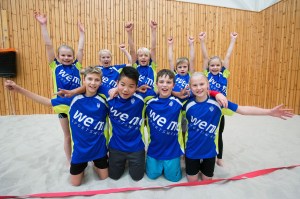 Bak fra venstre: Stina Holte Marvik, Sanna Håranes, Andreas Hustveit Benninghoff, Martin Marvik og Melina Mol. Foran fra venstre: Markus Mol, Yujiro Indo, Adrian Mol og Siri Hustveit Benninghoff